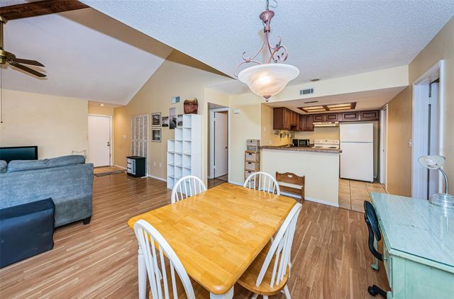 802 LENNOX ROAD W 802, Palm Harbor, FL 34683