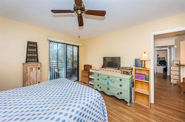 802 LENNOX ROAD W 802, Palm Harbor, FL 34683