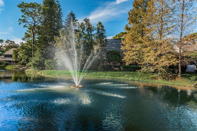 802 LENNOX ROAD W 802, Palm Harbor, FL 34683