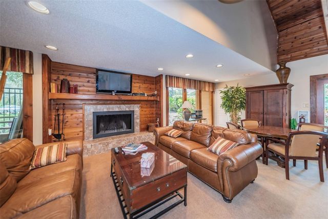 802 LENNOX ROAD W 802, Palm Harbor, FL 34683