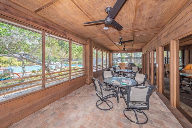 802 LENNOX ROAD W 802, Palm Harbor, FL 34683