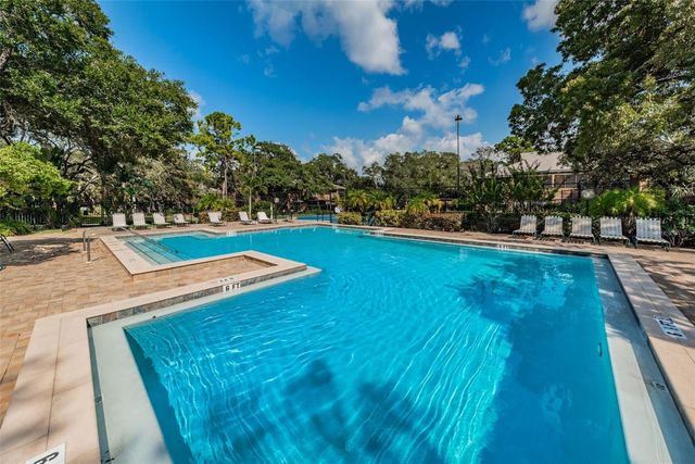 802 LENNOX ROAD W 802, Palm Harbor, FL 34683