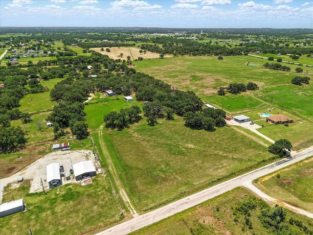439 County Road 4898, Springtown, TX 76082