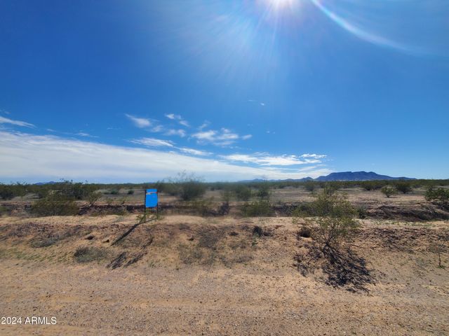 539x2 W Sunland Avenue A2, Tonopah, AZ 85354