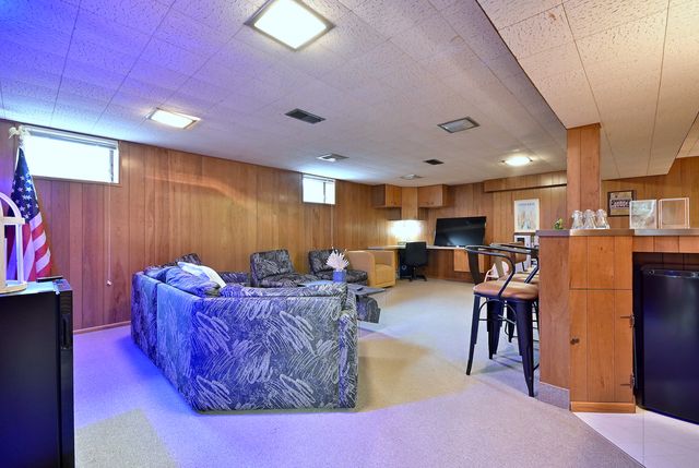 2307 Edna Avenue, Park Ridge, IL 60068