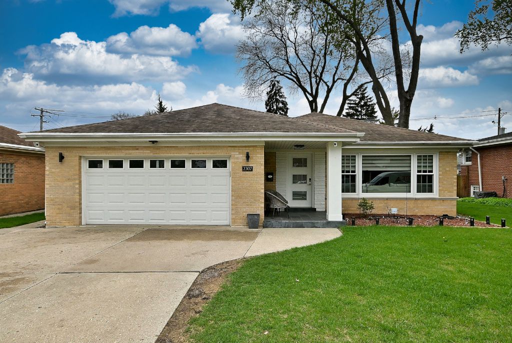 2307 Edna Avenue, Park Ridge, IL 60068