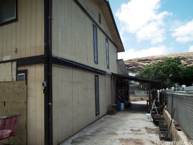 86-324 Kauaopuu Street, Waianae, HI 96792