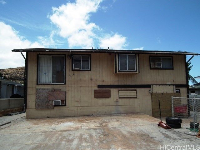 86-324 Kauaopuu Street, Waianae, HI 96792
