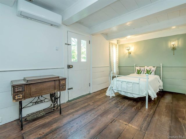 150 Main Street, Roslyn, NY 11576