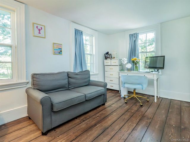 150 Main Street, Roslyn, NY 11576