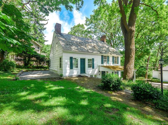 150 Main Street, Roslyn, NY 11576