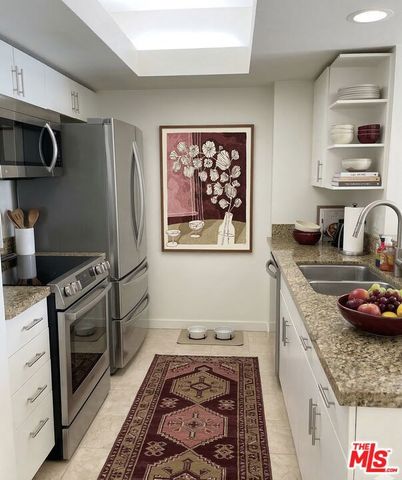 13700 Marina Pointe Drive 1126, Marina Del Rey, CA 90292