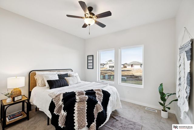 7320 Augustine Avenue, Lincoln, NE 68516