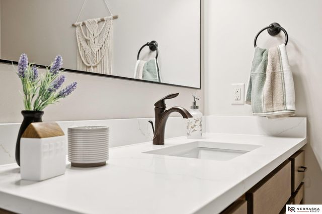 7320 Augustine Avenue, Lincoln, NE 68516