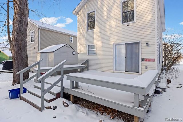 8872 Lagoon Drive, Brighton, MI 48116