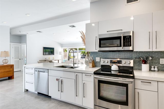 1704 SW 4th Court, Fort Lauderdale, FL 33312