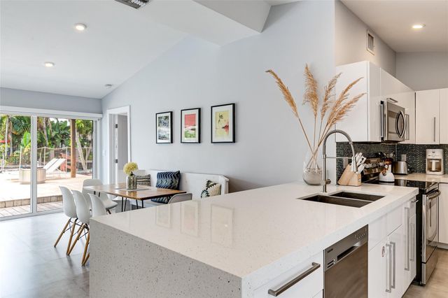 1704 SW 4th Court, Fort Lauderdale, FL 33312