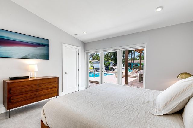 1704 SW 4th Court, Fort Lauderdale, FL 33312