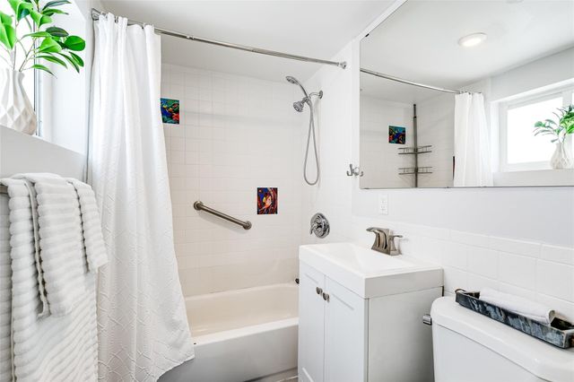 1704 SW 4th Court, Fort Lauderdale, FL 33312