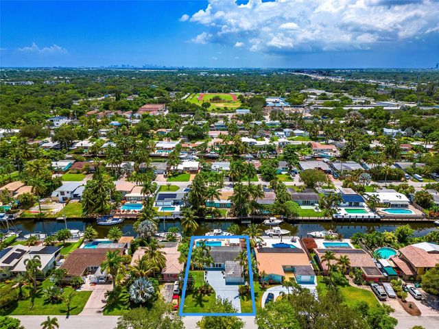 1704 SW 4th Court, Fort Lauderdale, FL 33312