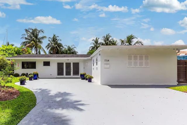 1704 SW 4th Court, Fort Lauderdale, FL 33312