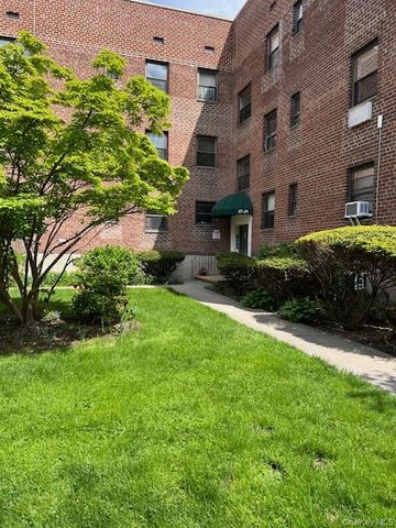 47-19 216 Street 2B, Bayside, NY 11361