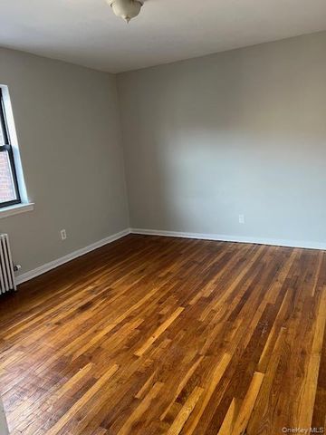 47-19 216 Street 2B, Bayside, NY 11361