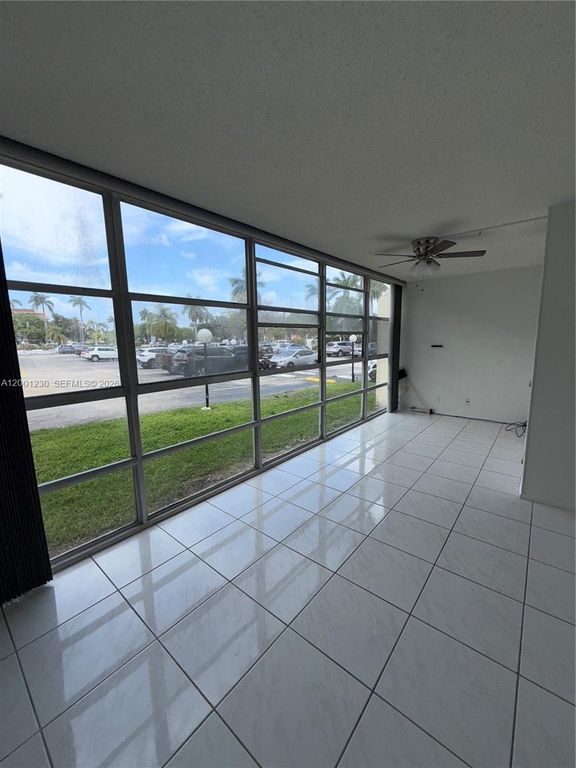 801 Three Islands Blvd 109, Hallandale Beach, FL 33009