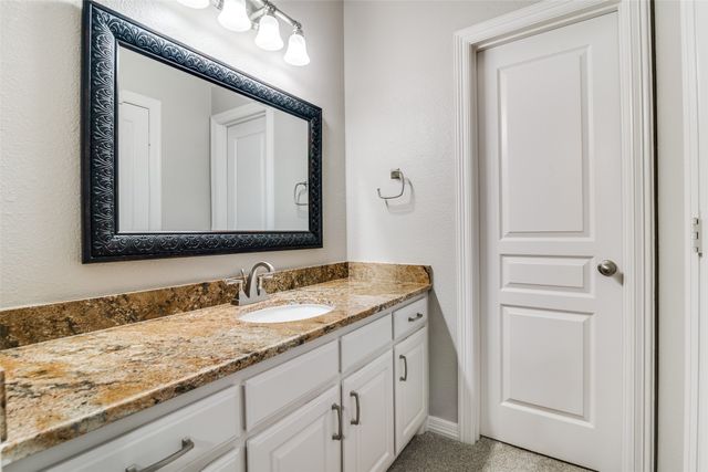 9687 County Road 483, Lavon, TX 75166