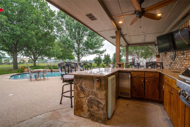 9687 County Road 483, Lavon, TX 75166