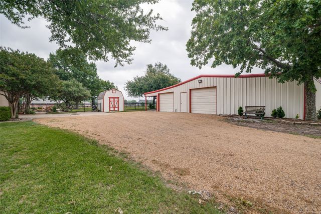 9687 County Road 483, Lavon, TX 75166