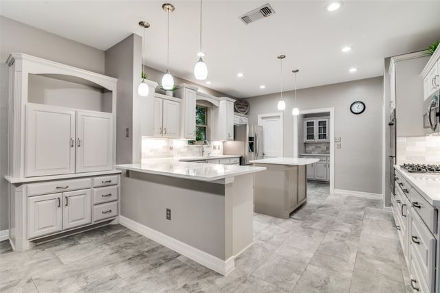 9687 County Road 483, Lavon, TX 75166