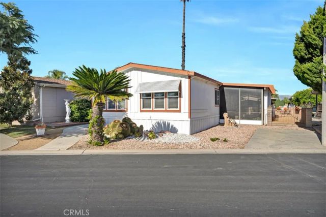 1275 Bishop Drive, Hemet, CA 92545