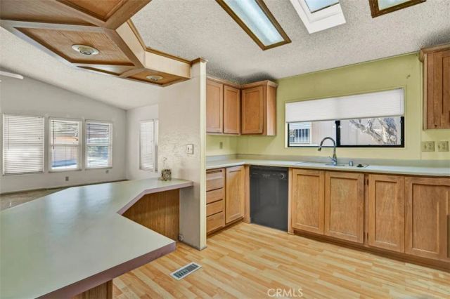 1275 Bishop Drive, Hemet, CA 92545