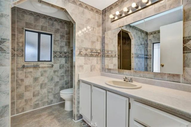 1275 Bishop Drive, Hemet, CA 92545