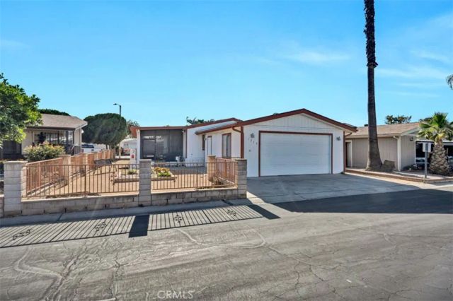 1275 Bishop Drive, Hemet, CA 92545