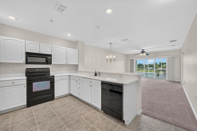 700 Canopy Walk Ln 734, Palm Coast, FL 32137