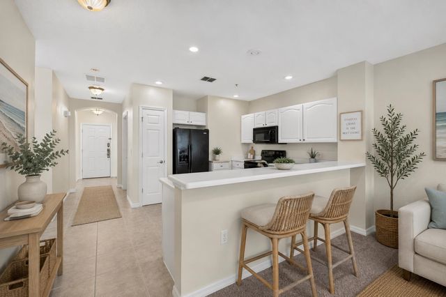 700 Canopy Walk Ln 734, Palm Coast, FL 32137