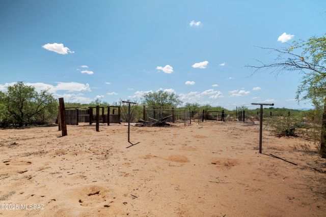 12631 W Blue Aloe Street, Tucson, AZ 85735