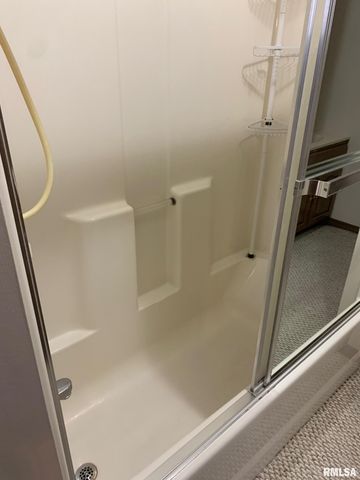 1109 N PARK Avenue, Herrin, IL 62948