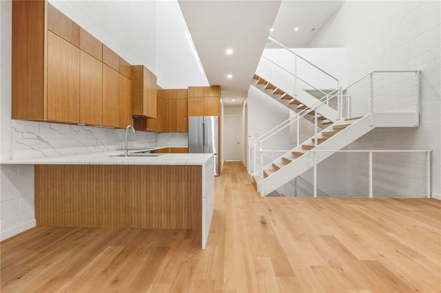 817 SE H Street, Bentonville, AR 72712