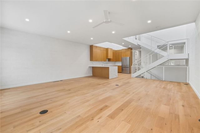 817 SE H Street, Bentonville, AR 72712