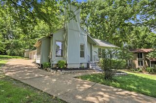 536 New Castle Ln, Hermitage, TN 37076