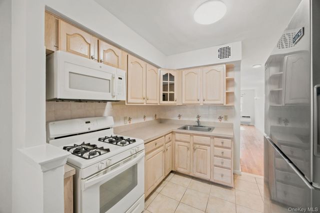 10120 Flatlands Avenue, Brooklyn, NY 11236