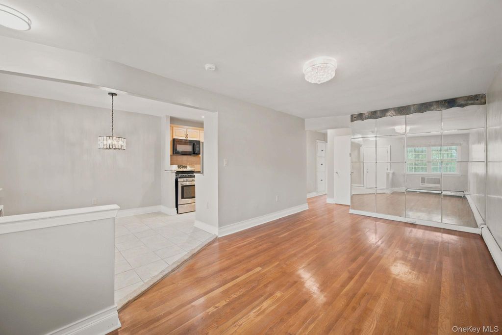 10120 Flatlands Avenue, Brooklyn, NY 11236 — photo 4