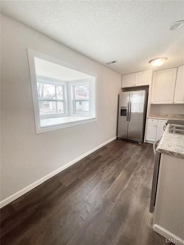 822 Arthur Street, Belleville, IL 62221