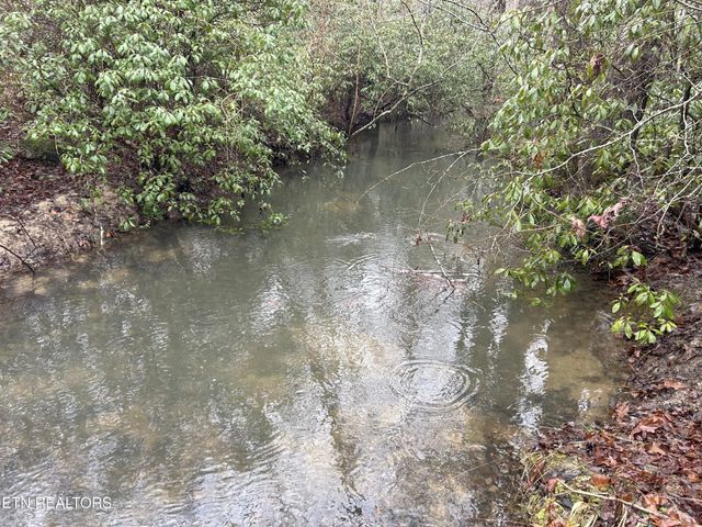 16501 Genesis Rd, Crossville, TN 38571