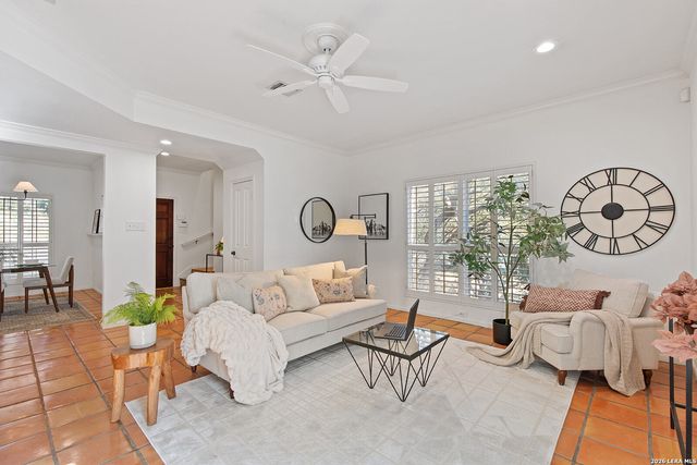 13903 Red Maple Wood, San Antonio, TX 78249