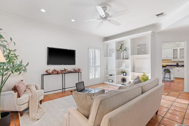 13903 Red Maple Wood, San Antonio, TX 78249