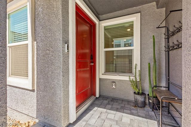 9366 Soothing Sea Street, Las Vegas, NV 89178